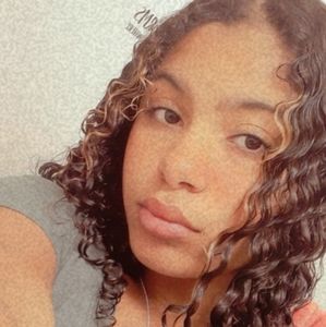 Meet your Posher, Emonnie